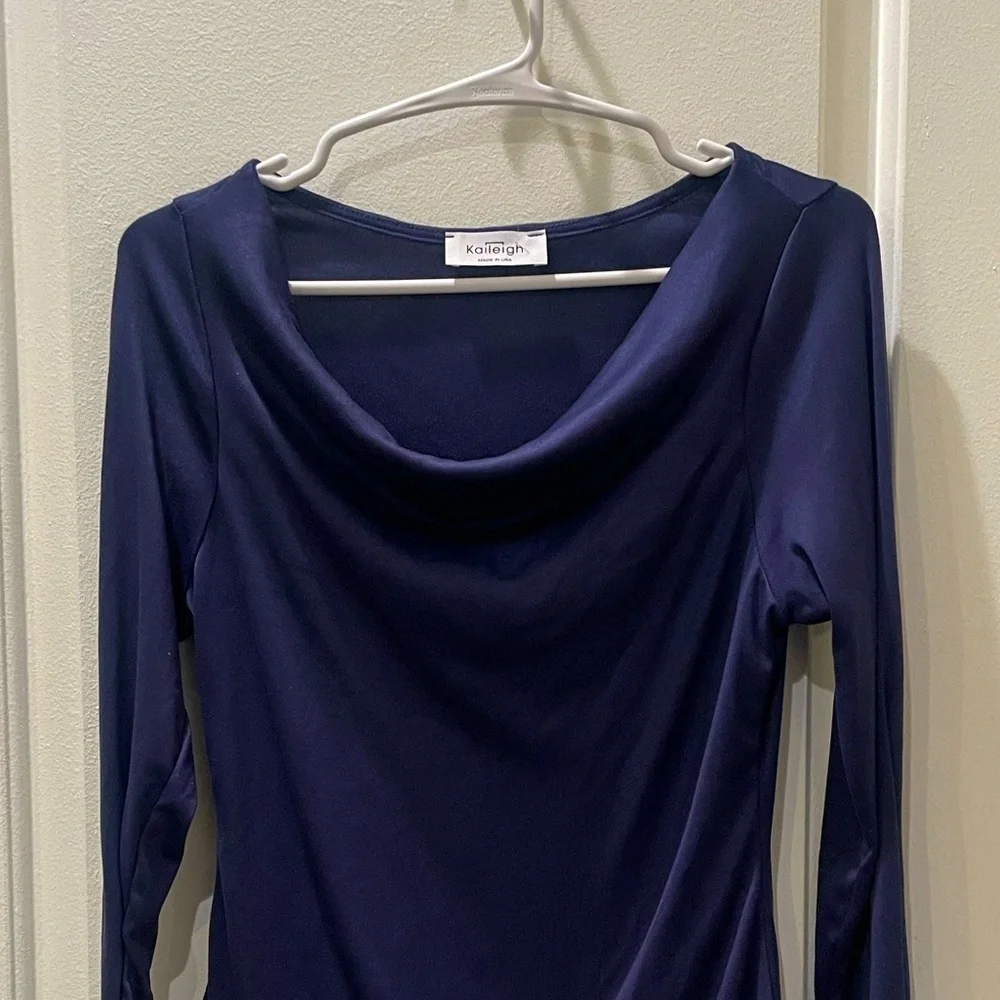 NEW…Kaileigh Elegant Navy Blue Long Sleeve Top - Picture 2 of 3